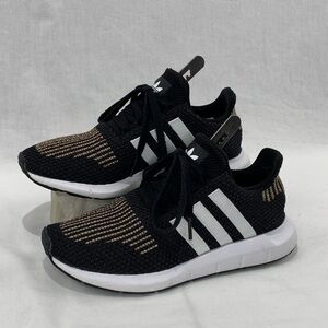 Adidas Swift Run Black/Rainbow Running Shoes Women’s Size 6.5